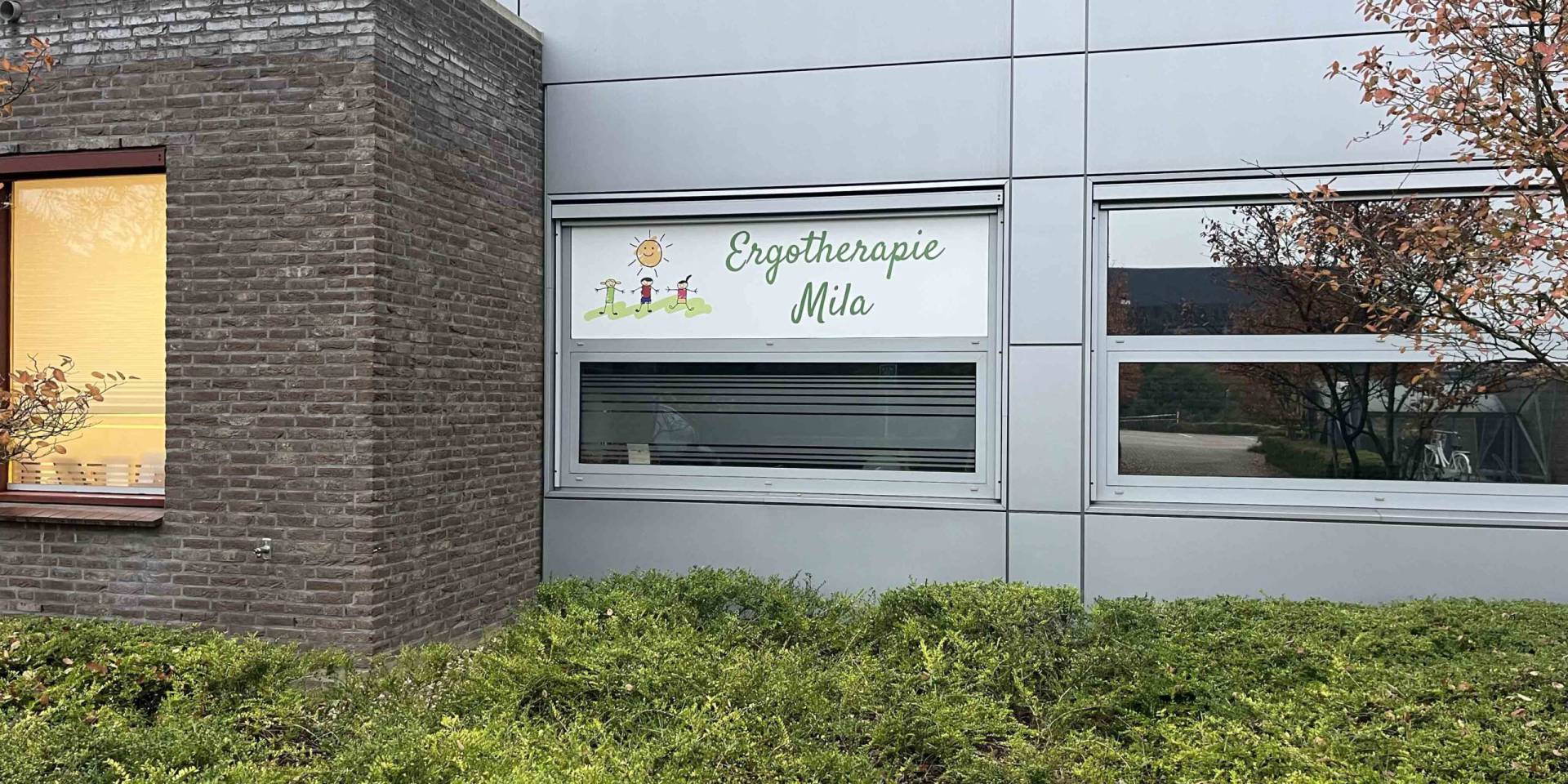 Mooi en goed zichtbare raambelettering in Cuijk